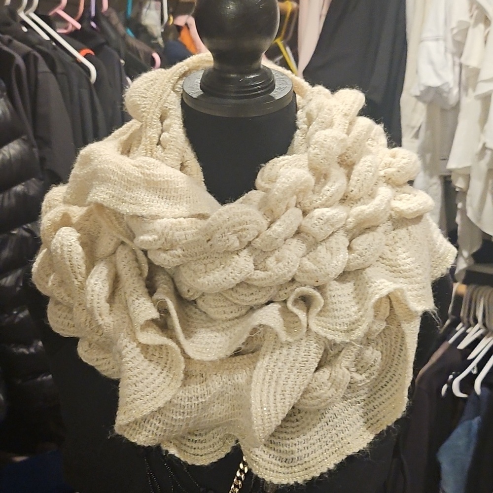 Cream Chunky Knit Infinity Scarf